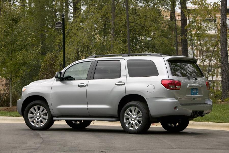  Toyota Sequoia 2007 года  (фото 44 из 66)